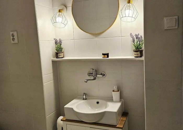 Szkoła Pod żurawiem - Dom Gościnny Na Mazurach Apartament *